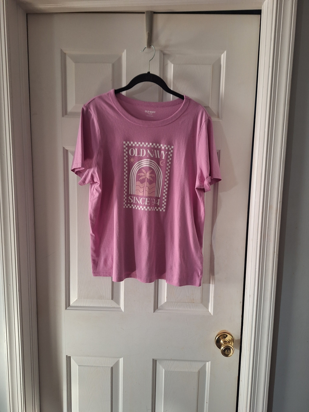 Old Navy Pink Graphic Short Sleeve Tee with Palm Motif